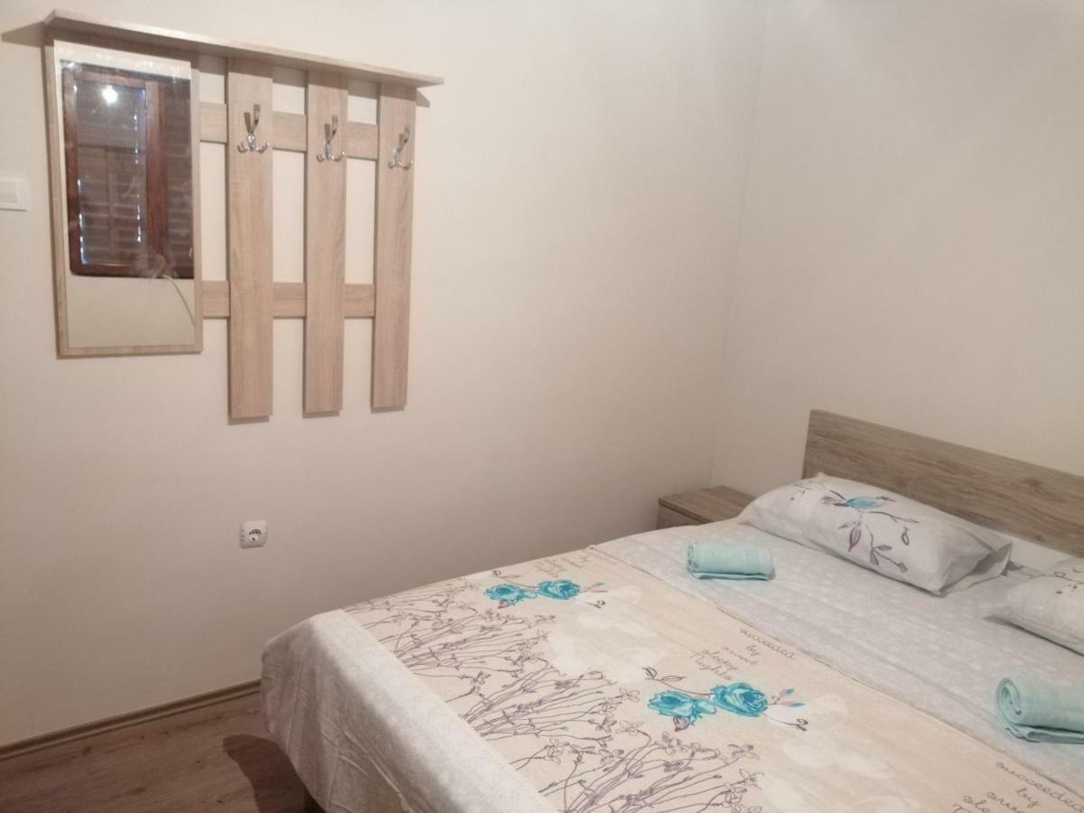 פלוזינה Motel Zaborje מראה חיצוני תמונה