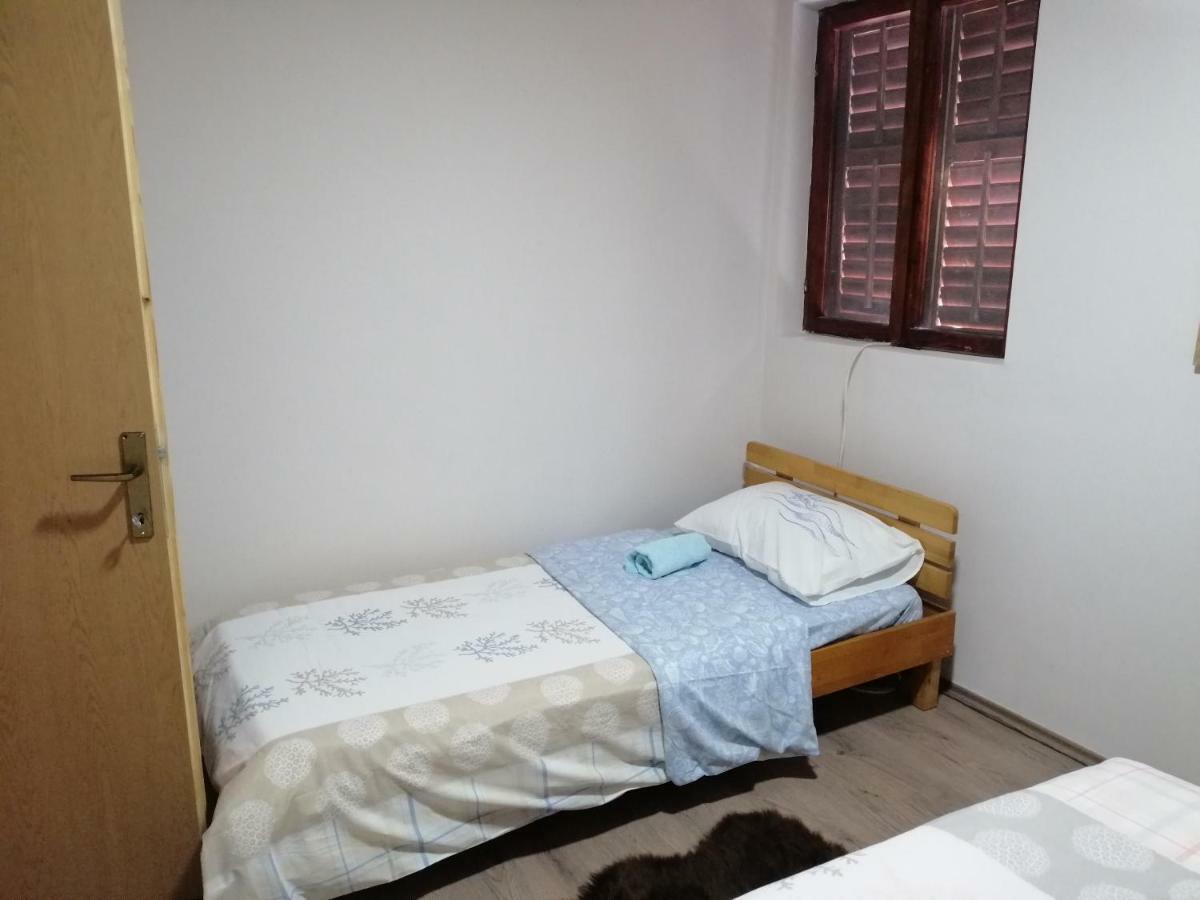 פלוזינה Motel Zaborje מראה חיצוני תמונה
