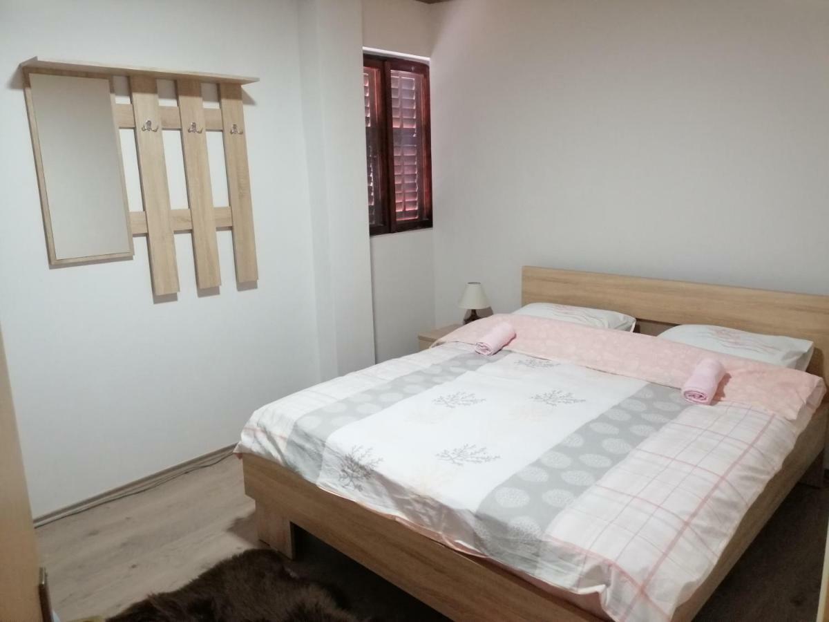פלוזינה Motel Zaborje מראה חיצוני תמונה