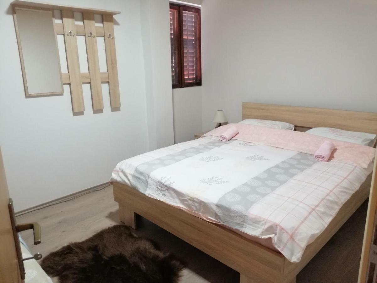 פלוזינה Motel Zaborje מראה חיצוני תמונה